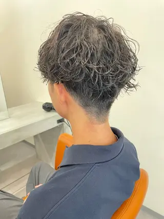 パーマ メンズ 大阪美容師 井上智博のヘアスタイル