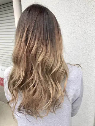 ロング カラー レイヤーカット匠 イソザキノリユキのヘアスタイル