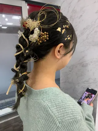 ヘアアレンジ ブリーチ🌈ハイトー ンカラー ✨アニカ✨のヘアスタイル
