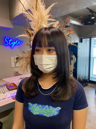 ロング カラー 🩶レイヤーカット 🩶柔らかカラー結愛のヘアスタイル