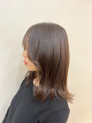 セミロング いまい しずかのヘアスタイル