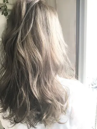 ロング カラー AnFye cinq milleのヘアスタイル