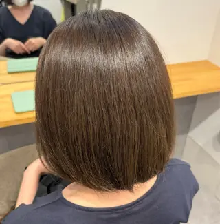 カラー 坪井 れあのヘアスタイル