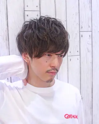 メンズ 🟦メンズパーマ🟦 横浜駅｜小上馬淳司のヘアスタイル