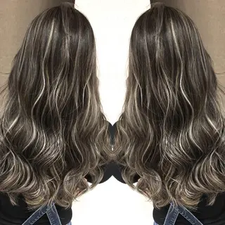 ロング カラー 井上 一平のヘアスタイル
