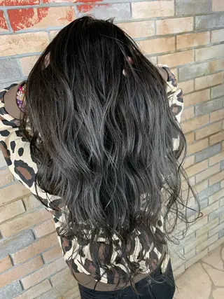 ロング カラー ヘアアレンジ VIM hairおもろまち店のヘアスタイル