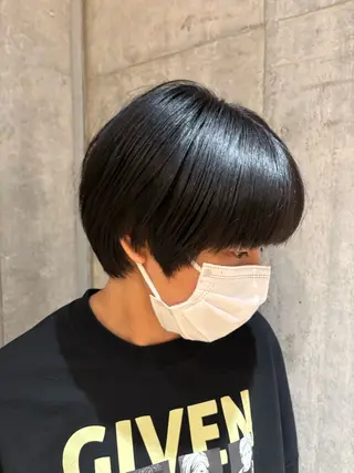 ショート 🌊インナーカラー 🐬櫻井海星のヘアスタイル