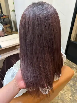 カラー スギ リンカのヘアスタイル