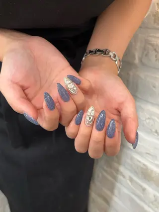 ネイル +vico Reiのネイルデザイン