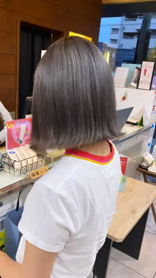 ショート カラー ヘアアレンジ ネイル マツエク・マツパ 川上 麻梨阿のヘアスタイル