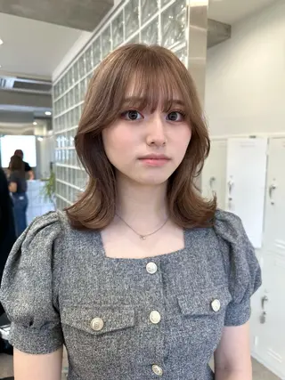ミディアム ミルクティーベージュ レイヤー/あげは🎀のヘアスタイル