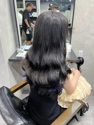 セミロング 当日予約OKカット モデル濱川響太のヘアスタイル