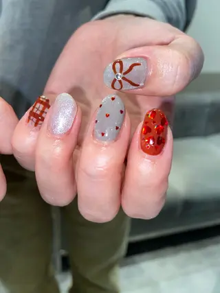 ネイル OAK Nazuna🌺のネイルデザイン