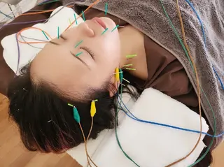 即効⚡小顔美容鍼🪡 むくみたるみ脂肪解消のエステ・リラクイメージ