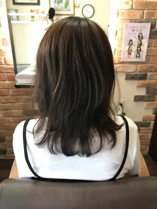 ミディアム カラー Parfait 山本のヘアスタイル