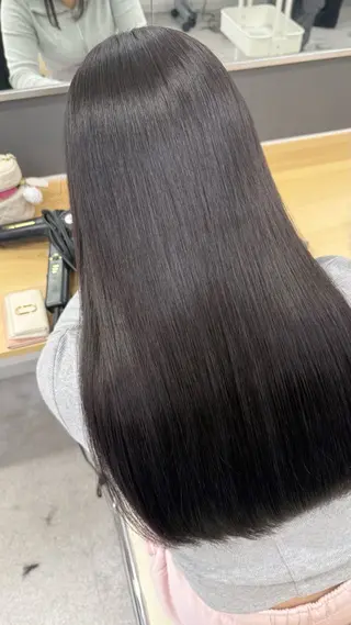 カラー 🍒Megumi /暖色寒色系カラーのヘアスタイル