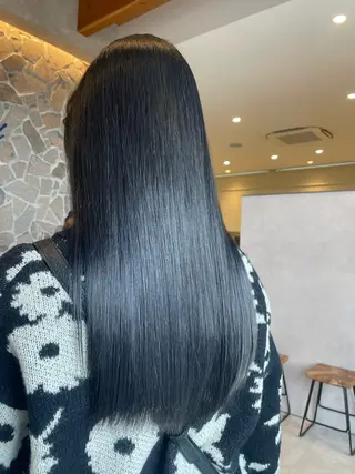 カラー 伊藤 未夢のヘアスタイル