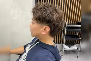 パーマ メンズ 半個室メンズ カット🥕羽鳥淳妃のヘアスタイル