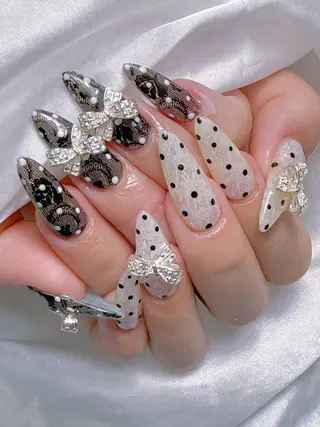 ネイル LEELA NAIL STUDIOのネイルデザイン
