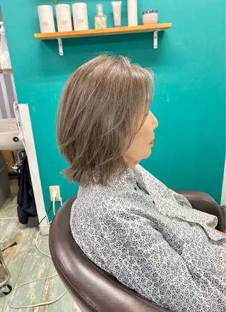 ミディアム 田牧 みゆきのヘアスタイル