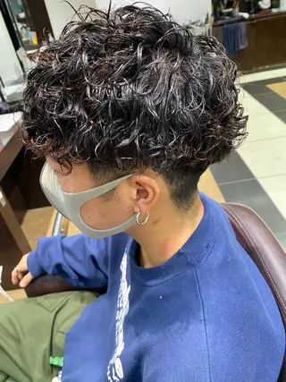 ショート パーマ メンズ 酸スト/フェザー パーマ/三谷海斗のヘアスタイル