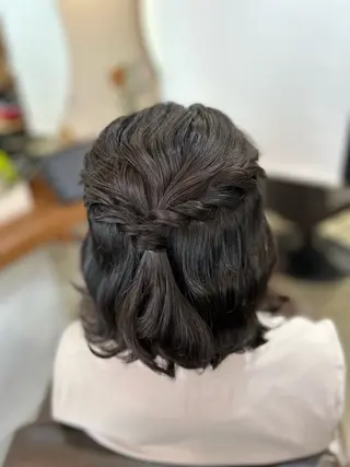 ヘアアレンジ Miku 🦔 / ヘアセットのヘアスタイル