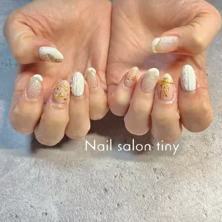 ネイル Nail salon tiny🩵のネイルデザイン