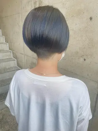 ショート カラー 日高 香織のヘアスタイル