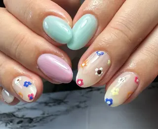 ネイル 新山 聖のネイルデザイン