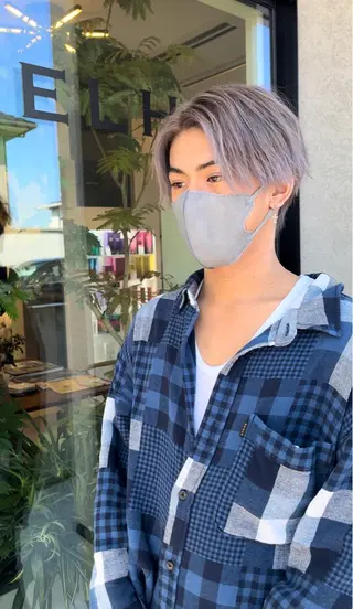 ショート カラー メンズ 手塚 亮汰のヘアスタイル