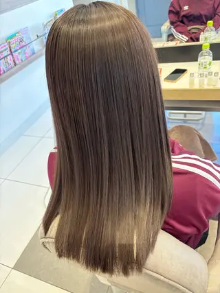セミロング カラー 守谷 奏穂のヘアスタイル