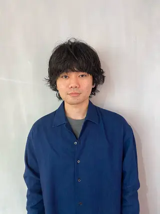 ショート パーマ TAI透明カラー 柔らかい縮毛矯正のヘアスタイル