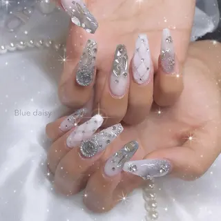ネイル Blue daisy RIN🎀のネイルデザイン