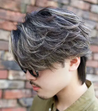 カラー パーマ バレイヤージュ ／ ユウイのヘアスタイル