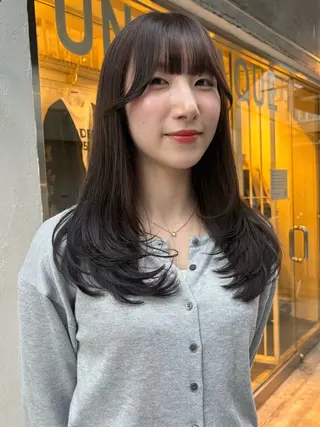 セミロング カラー なぎさ 🎀  / 透明感カラー/心斎橋のヘアスタイル