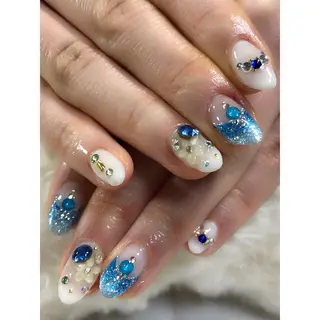 ネイル 中谷 亜佑美のネイルデザイン