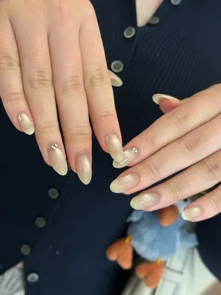 ネイル 全てパラベース💅 MIORA_琴乃のネイルデザイン