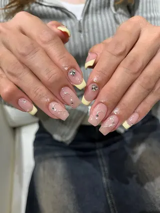 ネイル 浅野 優衣のネイルデザイン