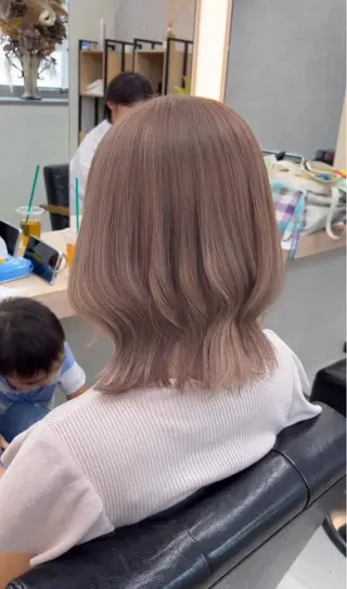 ミディアム カラー GRAN LUSSO 【MIHARU】のヘアスタイル