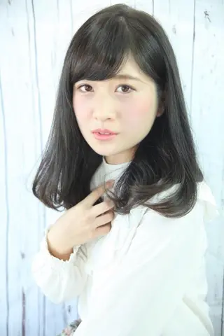 セミロング カラー パーマ ヘアアレンジ メンズ キッズ ネイル マツエク・マツパ 平井 秀乙のヘアスタイル