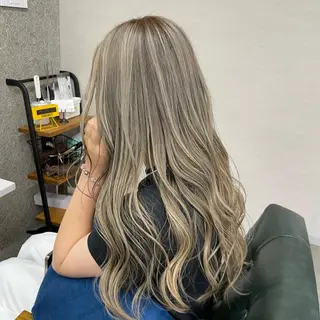 ロング カラー Lull1人美容室 バレイヤージュのヘアスタイル