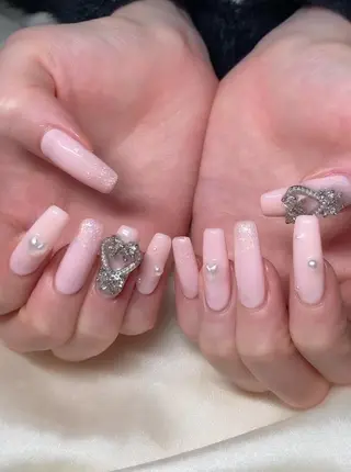 ネイル マツエク・マツパ アイブロウ Nail&eye Belire 新宿のネイルデザイン