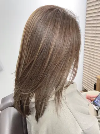 セミロング カラー ハイライト⭐️上野 高広のヘアスタイル