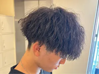 ショート パーマ職人DAIKI ツイスパ/波巻きのヘアスタイル