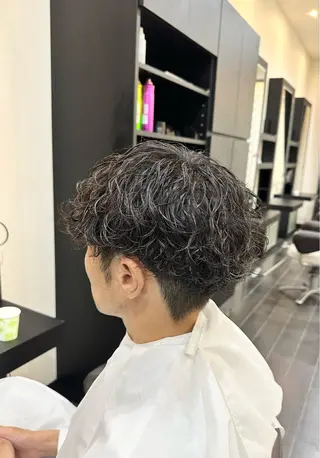 パーマ メンズ フェザー/波巻き 雫石大夢のヘアスタイル