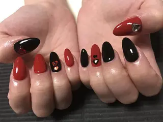 ネイル ネイルリボン 受付スタッフのネイルデザイン