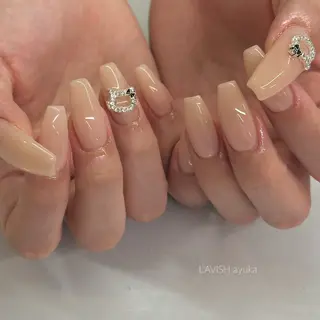 ネイル LAVISH ayukaのネイルデザイン