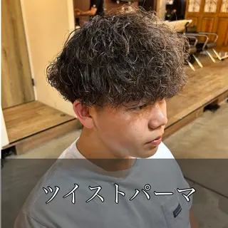 ショート パーマ メンズ メンズサロン OVER町田店のヘアスタイル