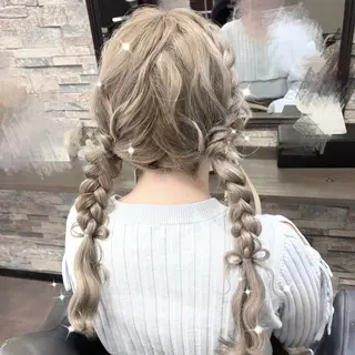 ロング OZ梅田♡ ゆはなブリーチのヘアスタイル