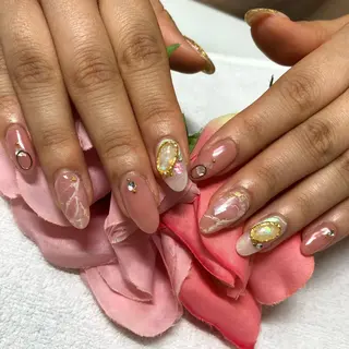 ミディアム ネイル 《LB》ラブリエ Nail&eyeのマツエク・マツパデザイン